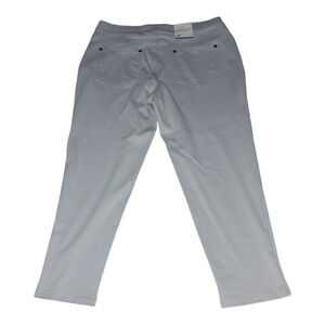 NWT Style & Co. Capri Mid Rise Comfort Waist Legging Misty Harbor M